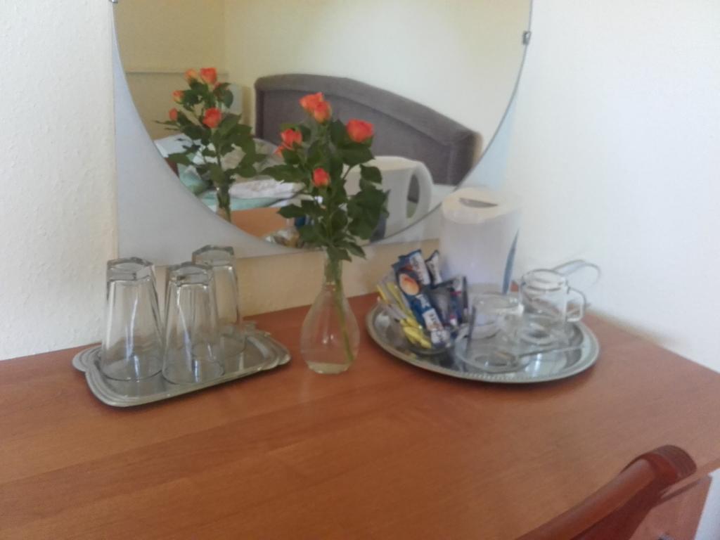 Domino Panzio Bed & Breakfast Szekesfehervar Exterior photo